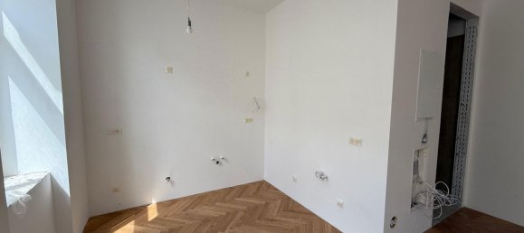 2 rooms Apartment in Brigittenau, Austria No. 137501 2