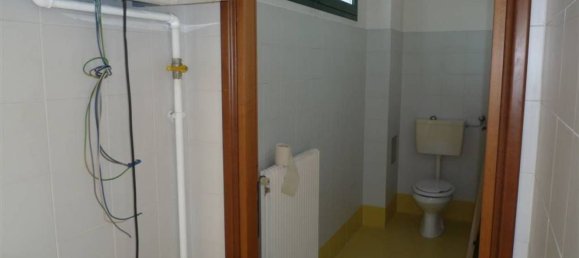 82m² Commercial property in Pordenone, Italy No. 22969 7