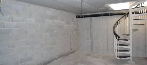 82m² Commercial property in Pordenone, Italy No. 22969 6