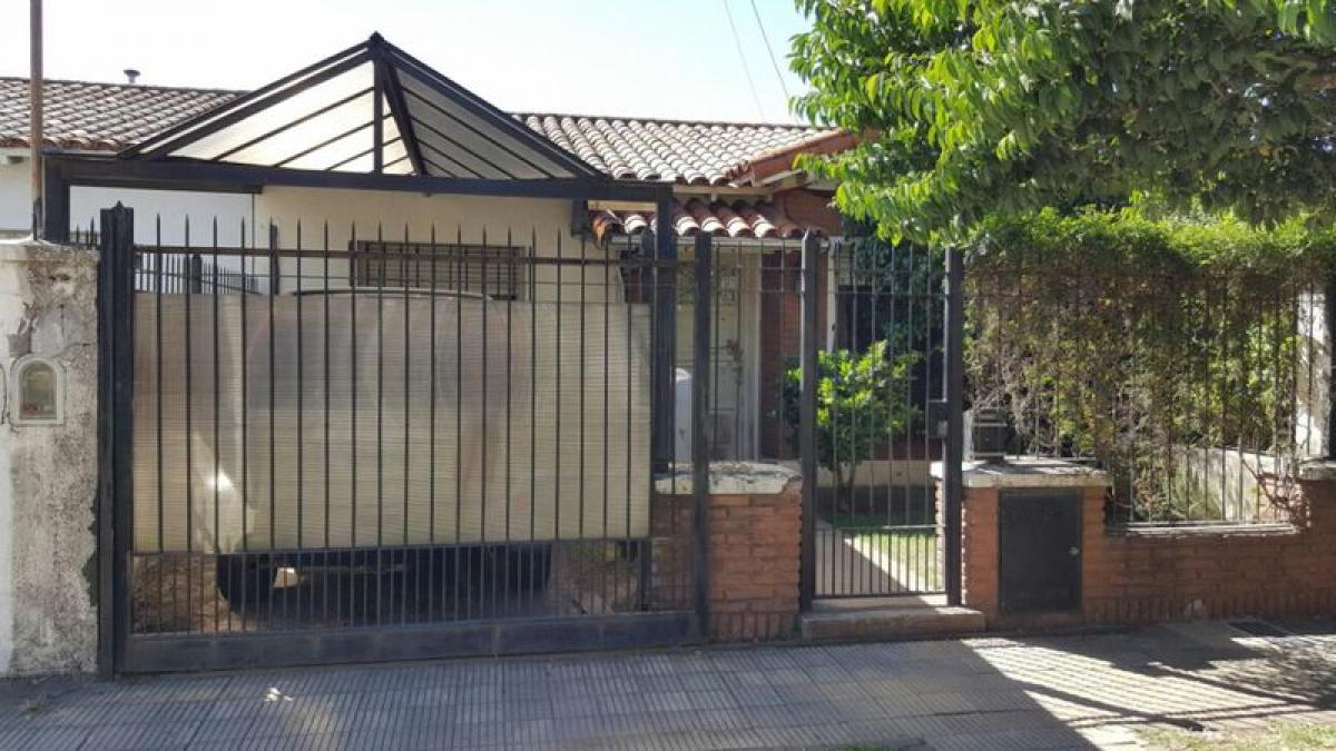 2 Schlafzimmer Haus in Tres de Febrero, Argentina, Nr. 21454