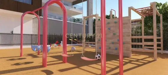 Ático de 4 dormitorios en Kato Polemidia, Cyprus No. 5778 3