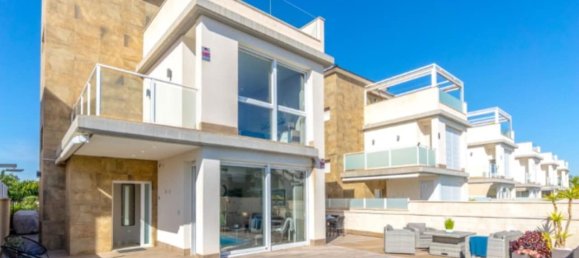 4 غرف نوم منزل في Torrevieja, Spain رقم 188396 34