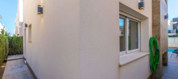 4 غرف نوم منزل في Torrevieja, Spain رقم 188396 32