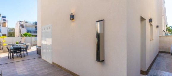 4 غرف نوم منزل في Torrevieja, Spain رقم 188396 15