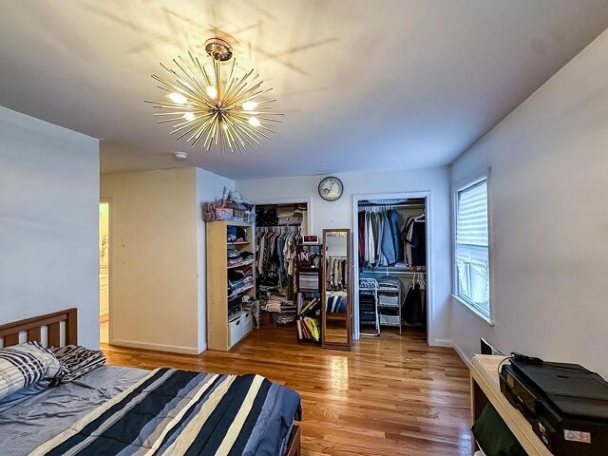 8 bedrooms House in Jersey City, USA No. 439957