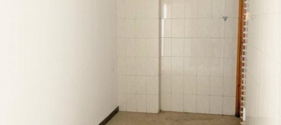 Gewerbliche Immobilie in Zaragoza, Spain 45m², Nr. 132021 4