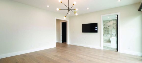 5 bedrooms House in Mississauga, Canada No. 933 10