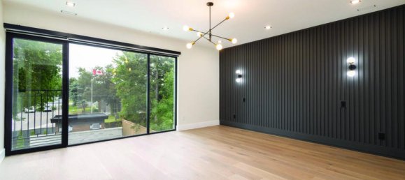 5 bedrooms House in Mississauga, Canada No. 933 9