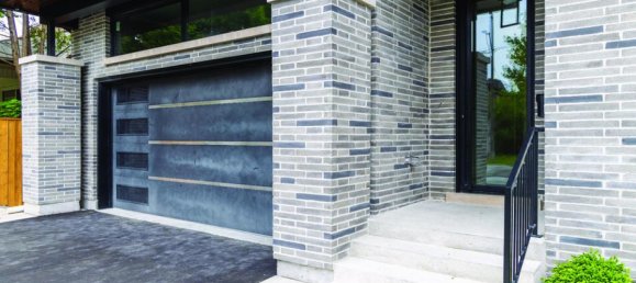 5 bedrooms House in Mississauga, Canada No. 933 3