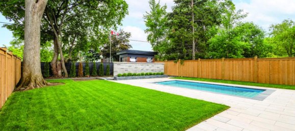 5 bedrooms House in Mississauga, Canada No. 933 4