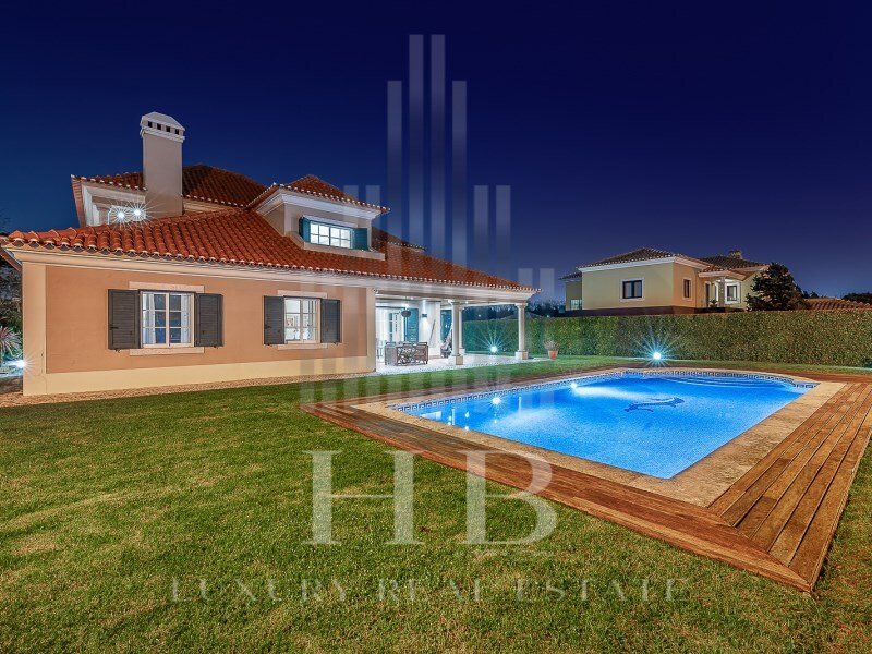 6 bedrooms Villa in Sintra, Portugal No. 106299