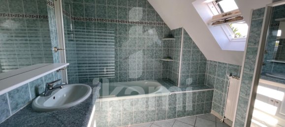 Casa de 4 dormitorios en Puiseaux, France No. 57022 14