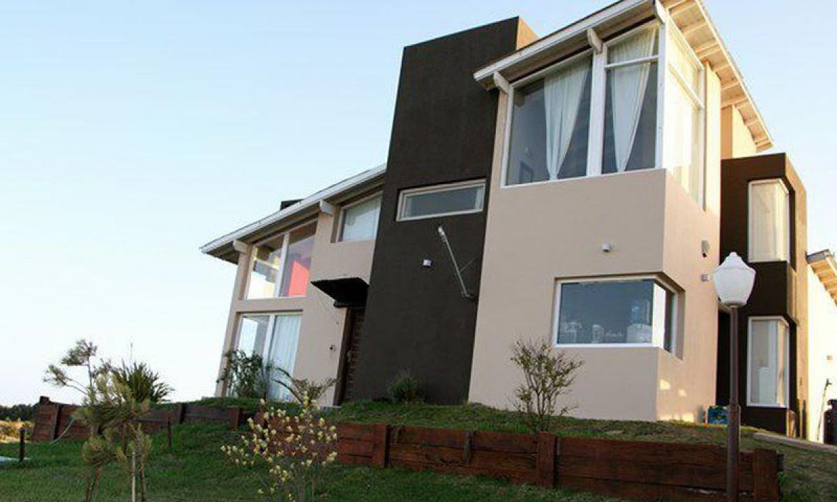 2 bedrooms House in Mar del Plata, Argentina No. 71890