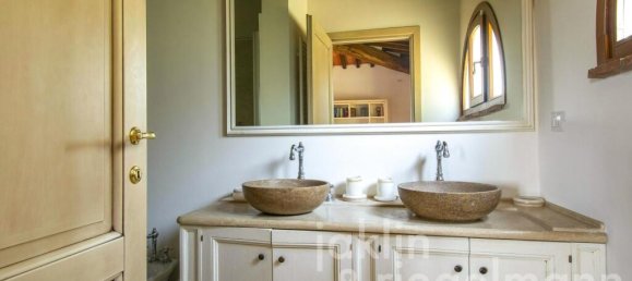 6 Schlafzimmer Haus in Volterra, Italy, Nr. 56882 36