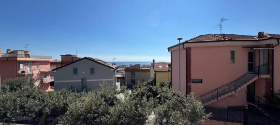3 rooms Apartment in Pietra Ligure, Italy No. 169176 6