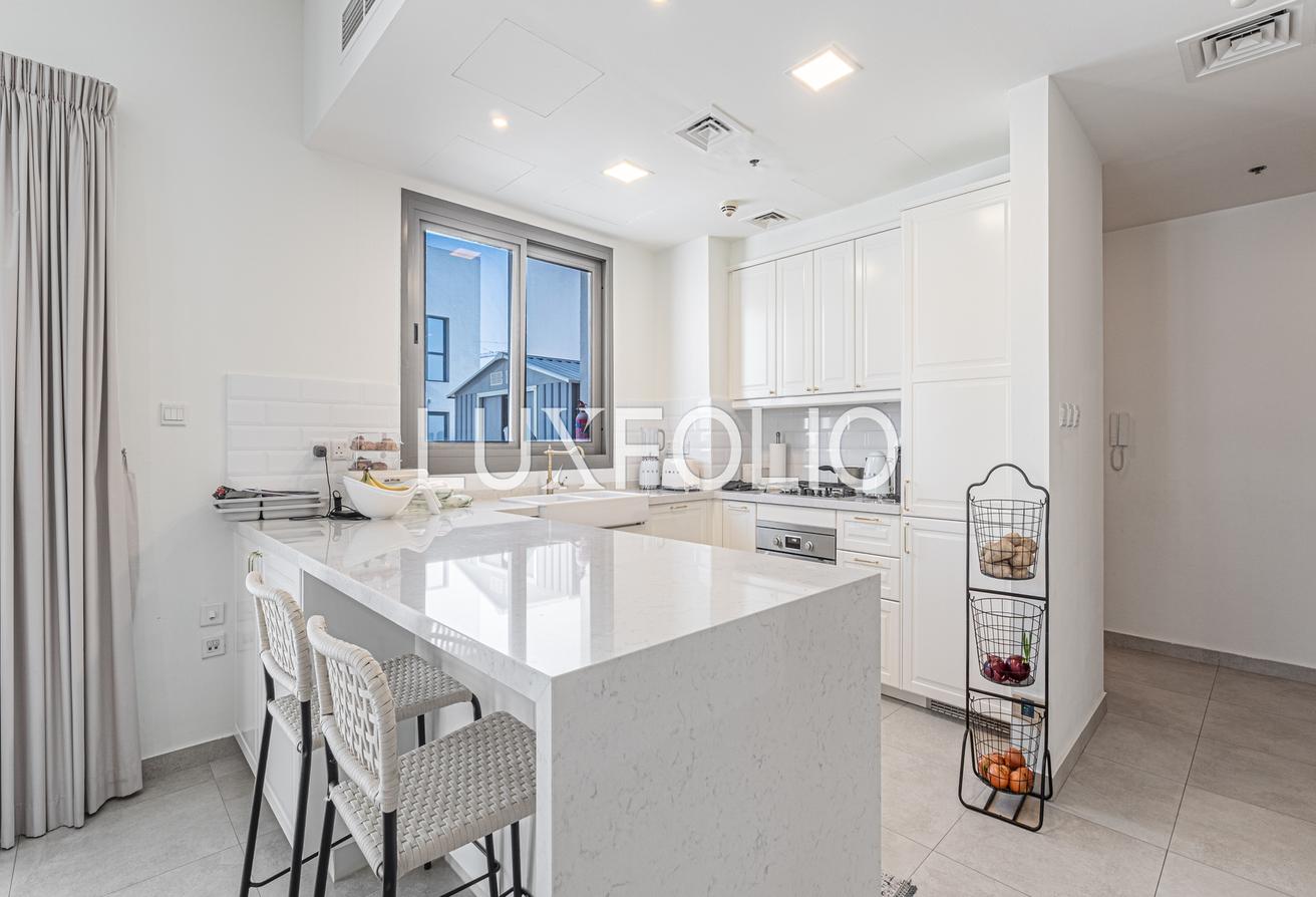 Квартира с 3 спальнями в Town Square, ОАЭ № 100860