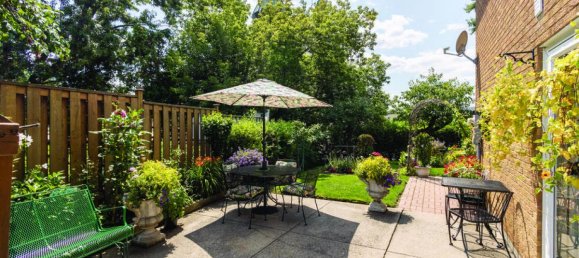 4 Schlafzimmer Haus in Mississauga, Canada, Nr. 690 3