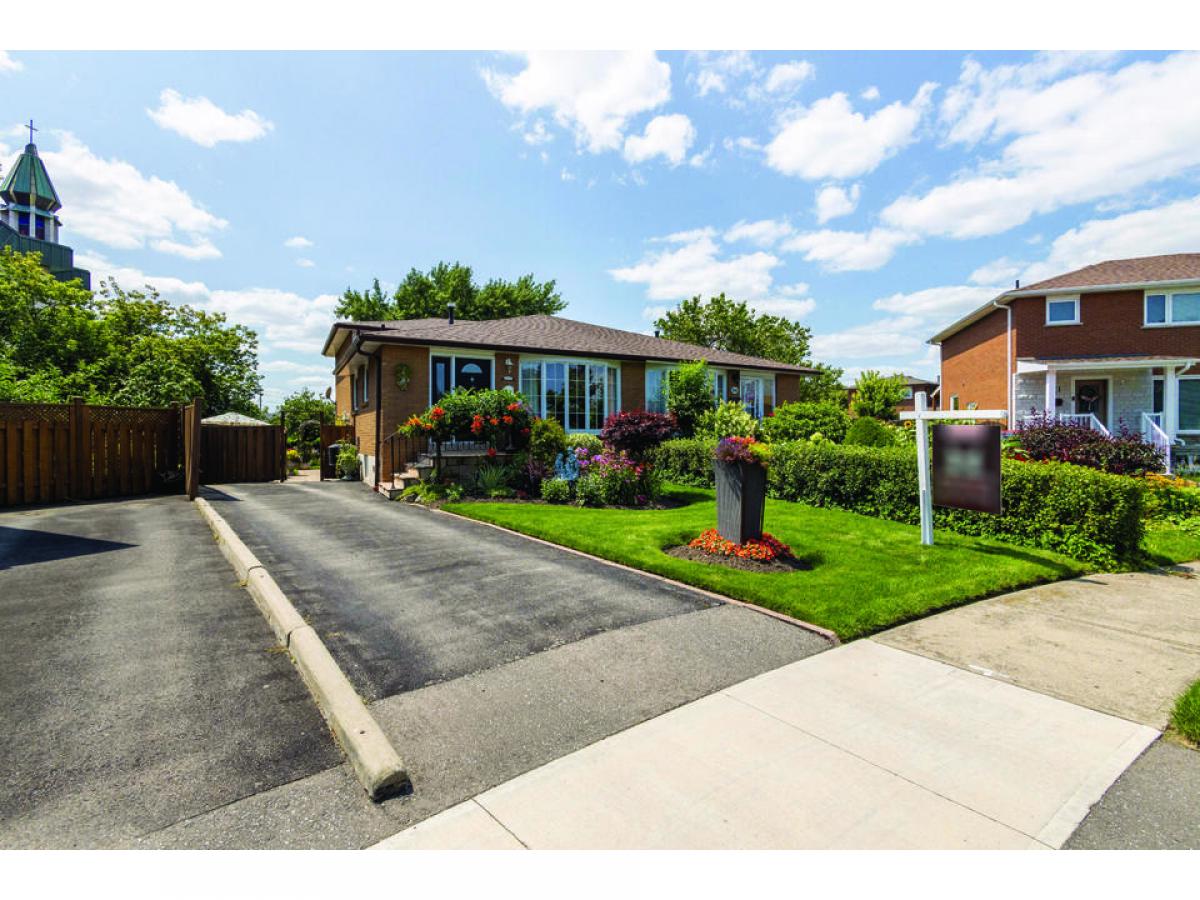 4 Schlafzimmer Haus in Mississauga, Canada, Nr. 690