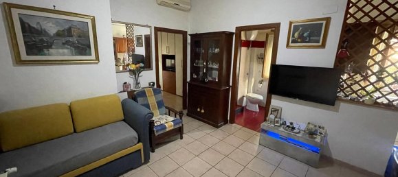 Квартира с 2 спальнями в Рим, Италия № 325373 3