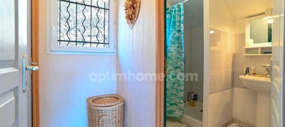 4 bedrooms House in Veynes, France No. 300780 8