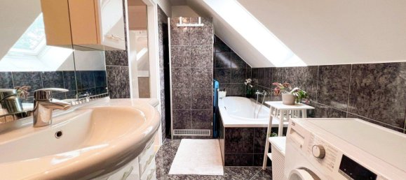 2-salle Appartement à Pfaffstatten, Austria No. 142353 25