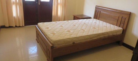 Villa de 4 dormitorios en Tay Ho, Vietnam No. 3833 11