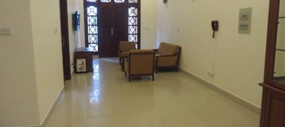 Villa de 4 dormitorios en Tay Ho, Vietnam No. 3833 4