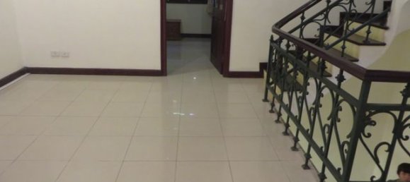 Villa de 4 dormitorios en Tay Ho, Vietnam No. 3833 7