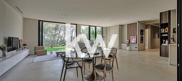 4 bedrooms Villa in Nimes, France No. 347869 3