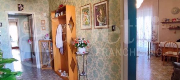 7 bedrooms House in Trecase, Italy No. 340039 3