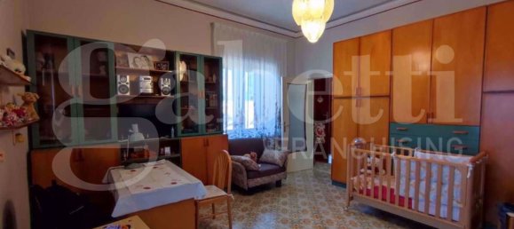 7 bedrooms House in Trecase, Italy No. 340039 6