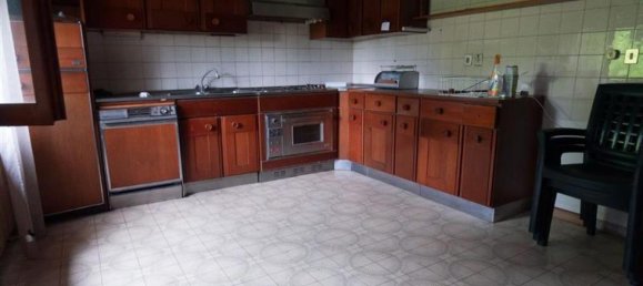 4 bedrooms Villa in Montebelluna, Italy No. 683 6