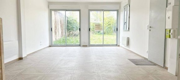 3 Schlafzimmer Haus in Thomery, France, Nr. 333178 2