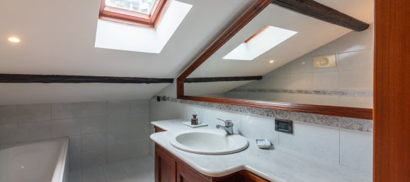 Квартира с 2 комнатами в Милан, Италия № 243139 22