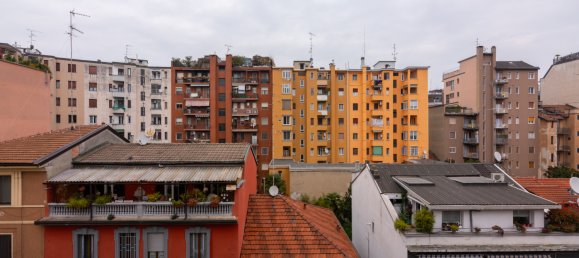 Квартира с 2 комнатами в Милан, Италия № 243139 17