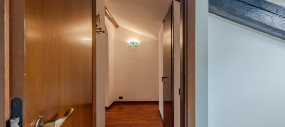 Квартира с 2 комнатами в Милан, Италия № 243139 23