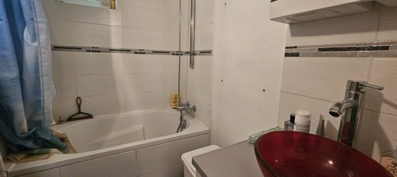 Casa de 3 dormitorios en Cere-la-Ronde, France No. 60047 15