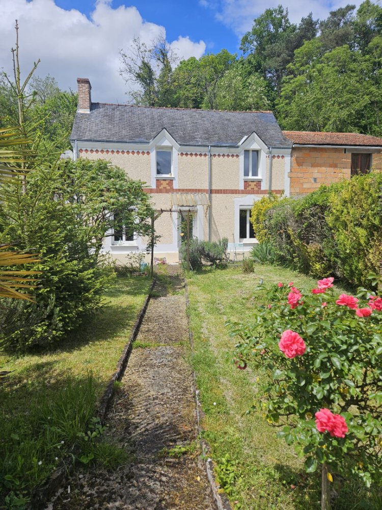 Casa de 3 dormitorios en Cere-la-Ronde, France No. 60047