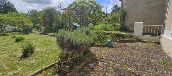 Casa de 3 dormitorios en Cere-la-Ronde, France No. 60047 33