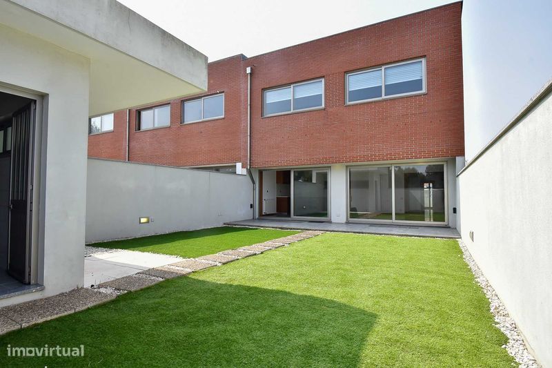 4 bedrooms House in Silvalde, Portugal No. 224972