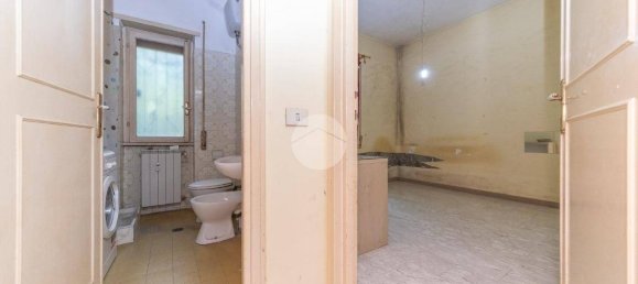 Квартира с 2 спальнями в Рим, Италия № 330730 11