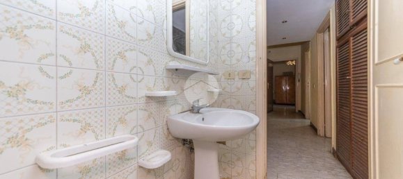 Квартира с 2 спальнями в Рим, Италия № 330730 24