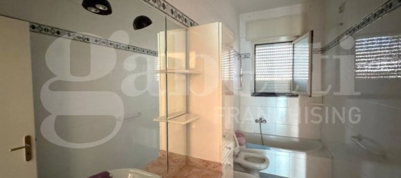 2 Schlafzimmer Wohnung in Bari, Italy, Nr. 351413 14