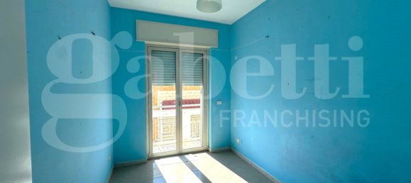 2 Schlafzimmer Wohnung in Bari, Italy, Nr. 351413 9