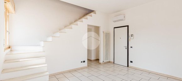 2 bedrooms Apartment in Sona, Italy No. 309931 3