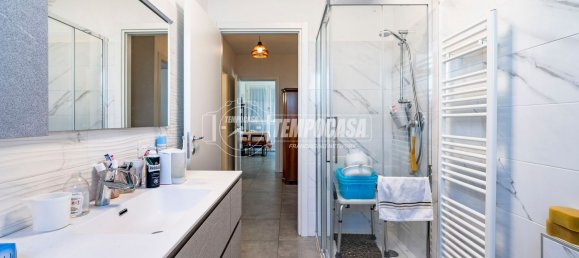 3 rooms Apartment in Caronno Pertusella, Italy No. 283250 31