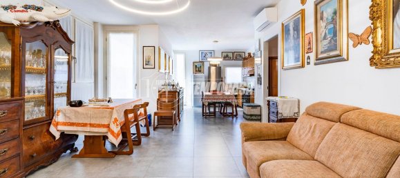 3 rooms Apartment in Caronno Pertusella, Italy No. 283250 5