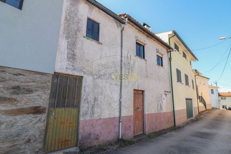 3 bedrooms House in Arrifana, Portugal No. 35161