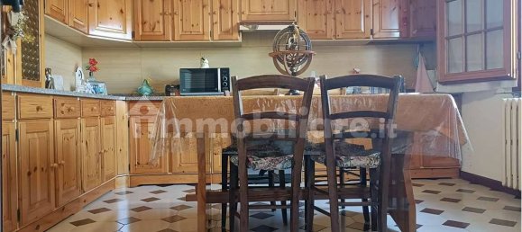 2 bedrooms Villa in Ferrara, Italy No. 378563 3