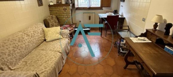 3 bedrooms Villa in Ravenna, Italy No. 108731 2